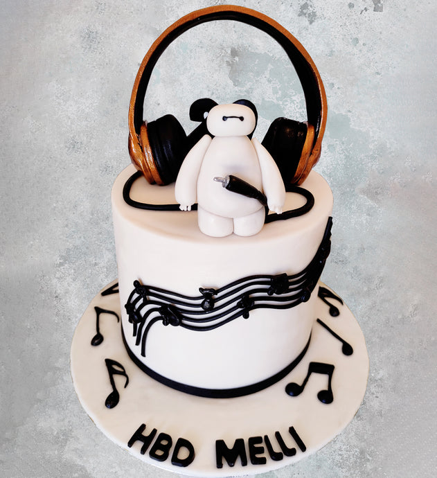 cute baymax with headphones cake