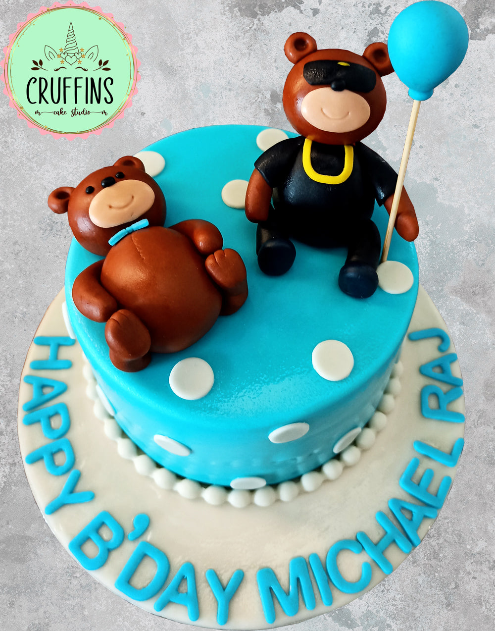 cute and cool teddy cake