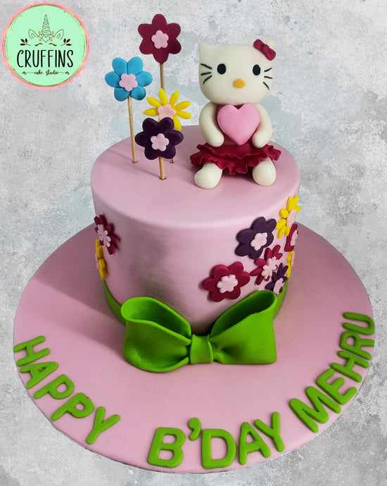 hello kitty cake