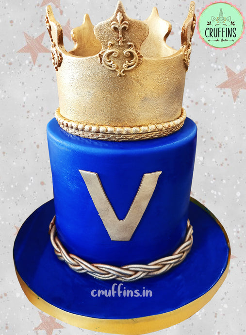 royal-blue-crown-cake