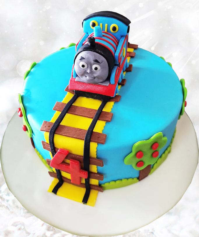 thomas the train cake